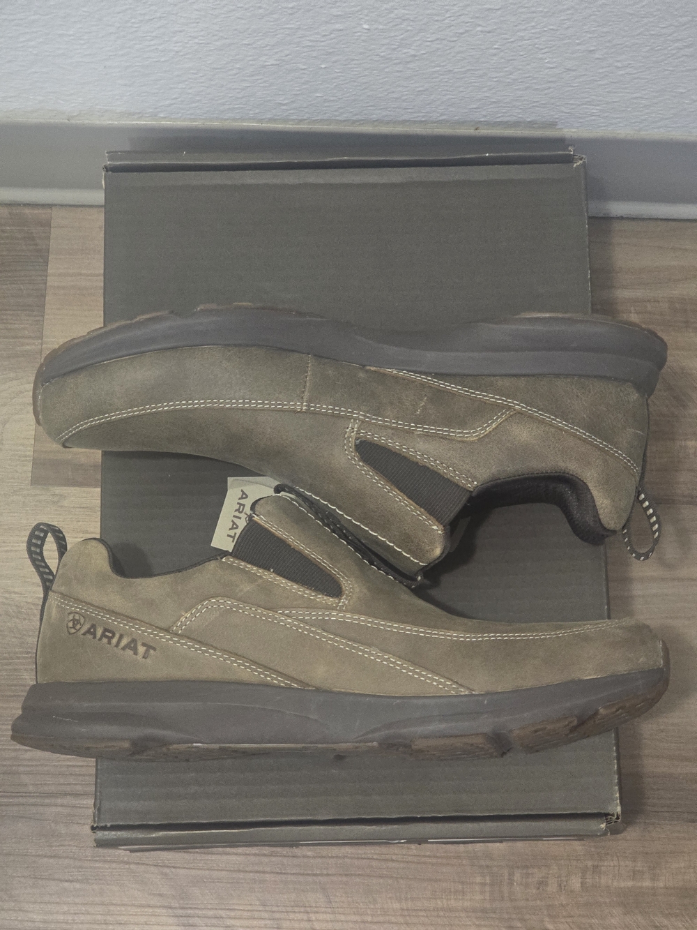 ​NWT Ariat Men's Spitfire Slip On Shoes - Brown Bomber Leather - Size 10.5D - Picture 6 of 7